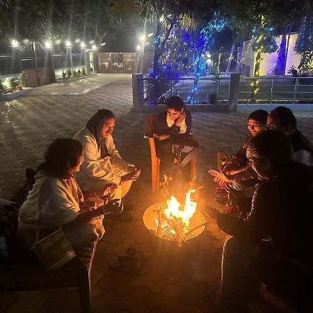 Kaashi Flora Villa Varanasi Eksteriør billede