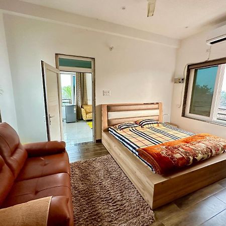 Kaashi Flora Villa Varanasi Eksteriør billede
