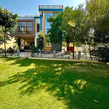Kaashi Flora Villa Varanasi Eksteriør billede