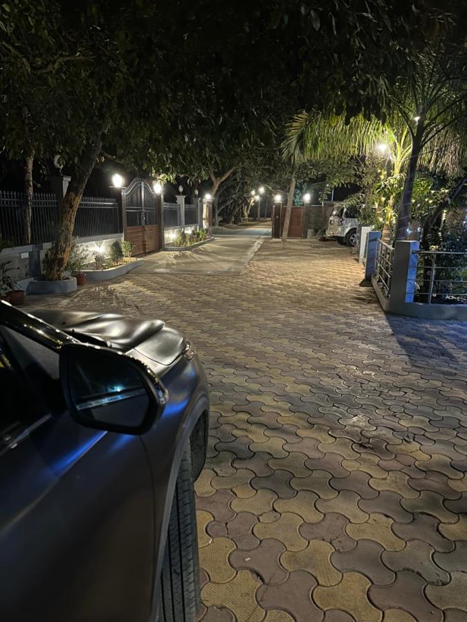 Kaashi Flora Villa Varanasi Eksteriør billede