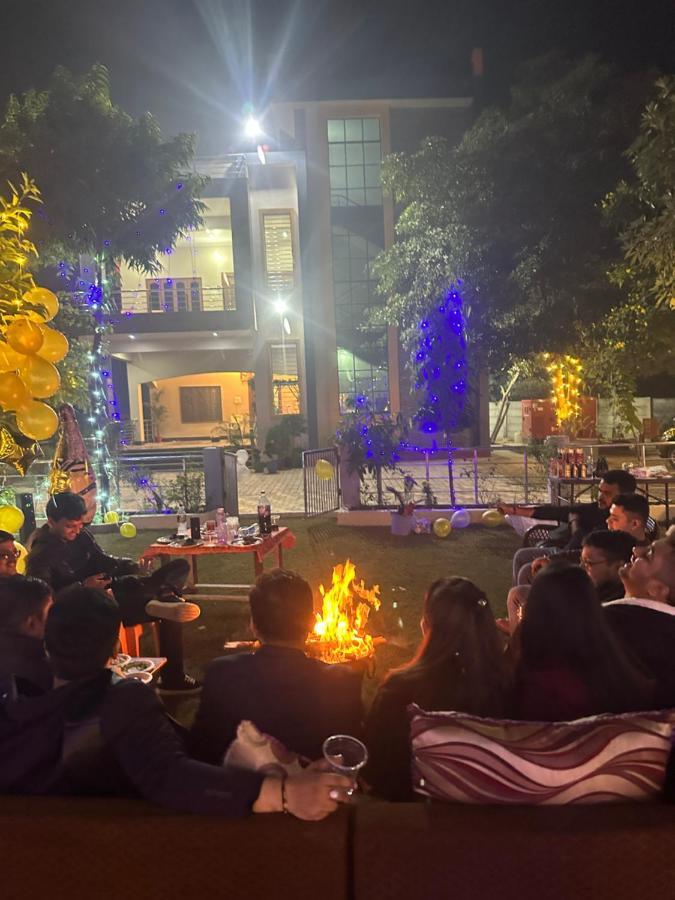 Kaashi Flora Villa Varanasi Eksteriør billede