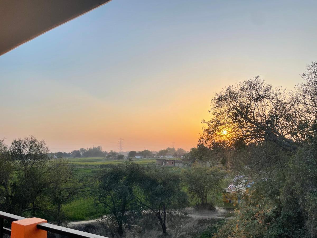 Kaashi Flora Villa Varanasi Eksteriør billede